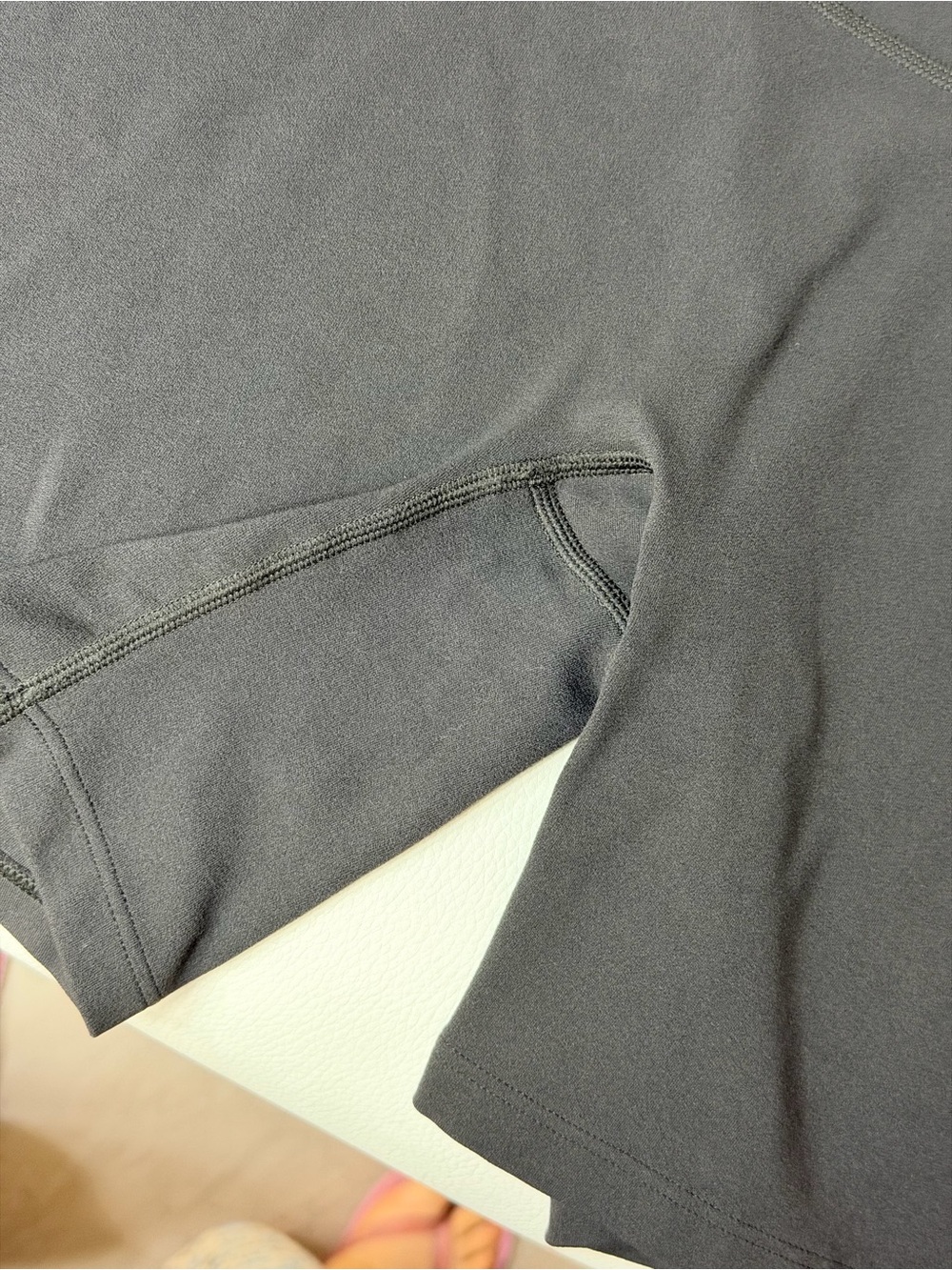 Oner Effortless Seamless Active Black Performance Shorts Lifting Logo Waistband - Picture 4 of 5